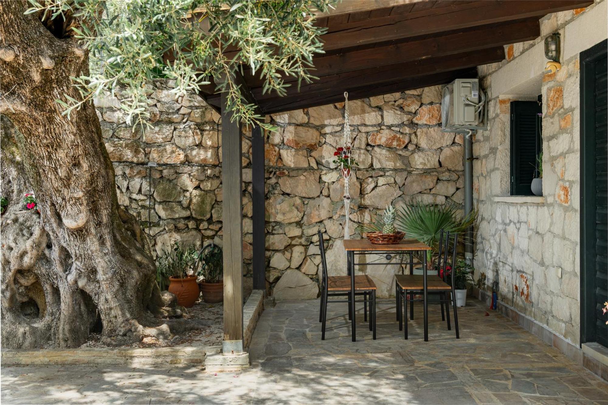 Orama Stone Apartments - Authentic Hospitality In A Historical Location, By Zantewize Exterior photo